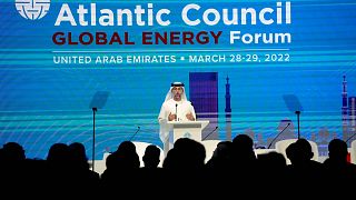 وزير الطاقة الإماراتي سهيل المزروعي يتحدث خلال منتدى الطاقة العالمي في دبي، الإمارات العربية المتحدة، الاثنين 28 مارس 2022