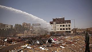 Après des frappes aériennes de la coalition à Sanaa, le 26 mars 2022