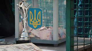 Futebolistas e adeptos unidos para apoiar as Forças Armadas ucranianas