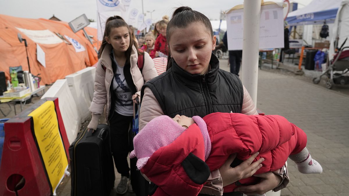 Беженцы с Украины с детьми