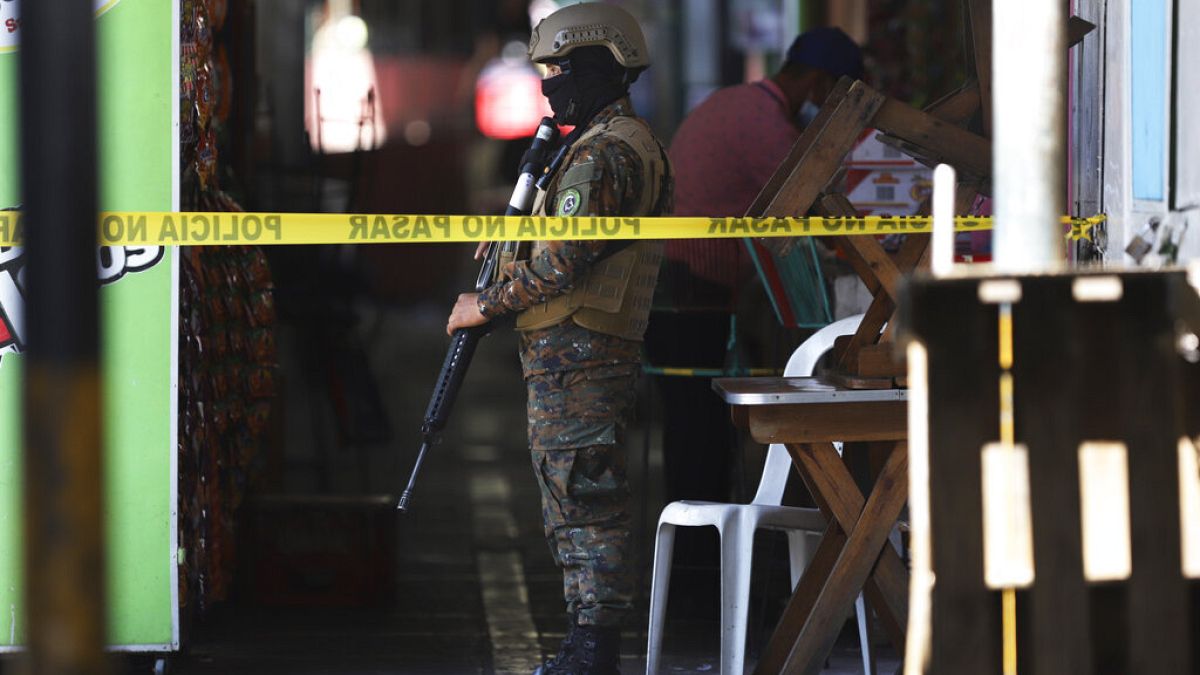 El Salvador geht gegen Banden vor