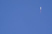 إطلاق لمركبة الفضائية نيو شيبرد التابعة لشركة بلو أوريجين للسياحة الفضائية.