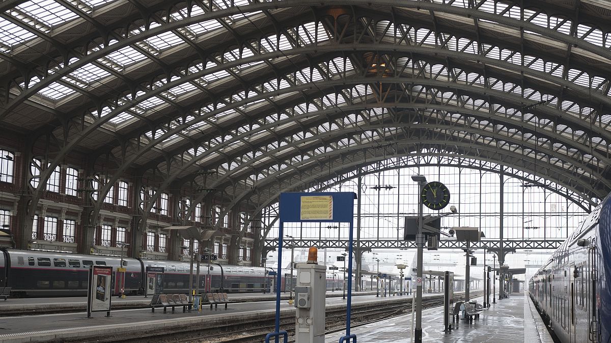 The laert was sounded near Lille Flandres train station.