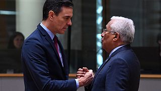 İspanya Başbakanı Pedro Sánchez ve Portekiz Başbakanı António Costa AB liderler zirvesinde