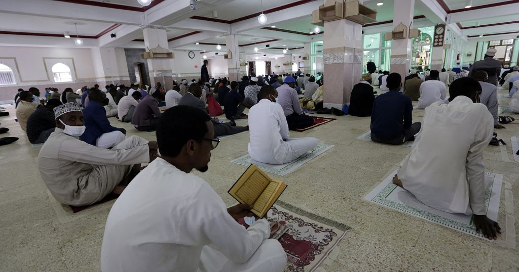 Kenyans mark the beginning of the Holy Month of Ramadan | Africanews