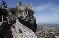 San Marino Cumhuriyeti İtalya sınırları içinde dağlık bir bölgede yer alıyor