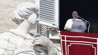 Vatikánváros, 2022. március 6. - Ferenc pápa vasárnapi Úrangyala imádságot mond