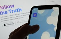 Eski ABD Başkanı Donald Trump'ın kurduğu sosyal medya platformu Truth Social'a kayıt yaptıran bir milyondan fazla hesap açılmayı bekliyor