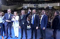 EBU/ Núñez Feijóo con su antecesor Pablo Casado, el expresidente del partido Mariano Rajoy y los presidentes autonómicos de la formación