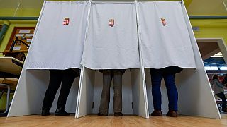 Szavazók Miskolcon, 2022. április 3-án.