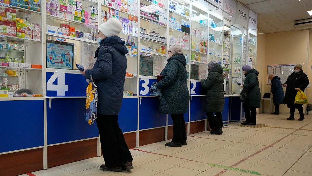 Panic buying or a long-term problem? Russia suffers drug shortages