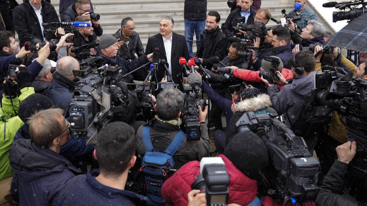 Orbán Viktor a szavazata leadása után