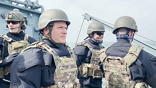 Offiziere der Rumänischen Marine auf einem Schiff