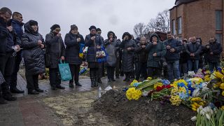 تشييع جنازة جنديين أوكرانيين قتلوا في المعارك ضد الجيش الروسي