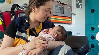 Acil tıp teknikeri Büşra Durmaz'ın sütannelik yaptığı Nisa Mihriban bebeğin sağlık durumu