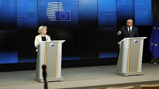  رئيس المجلس الأوروبي شارل ميشال ورئيسة المفوضية الأوروبية أورسولا فون دير لاين، 