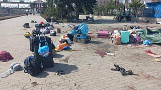 Dutzende Menschen wurden bei dem Raketenangriff in Kramatorsk getötet.