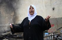 Az iraki támadások egyike után otthontalanná váló asszony (illusztráció)