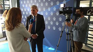 Ο Ε. Επίτροπος Γιοχάνες Χαν στις αποκλειστικές δηλώσεις στο euronews
