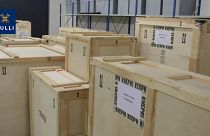 Cajas con las obras de arte de museos rusos requisadas en Finlandia