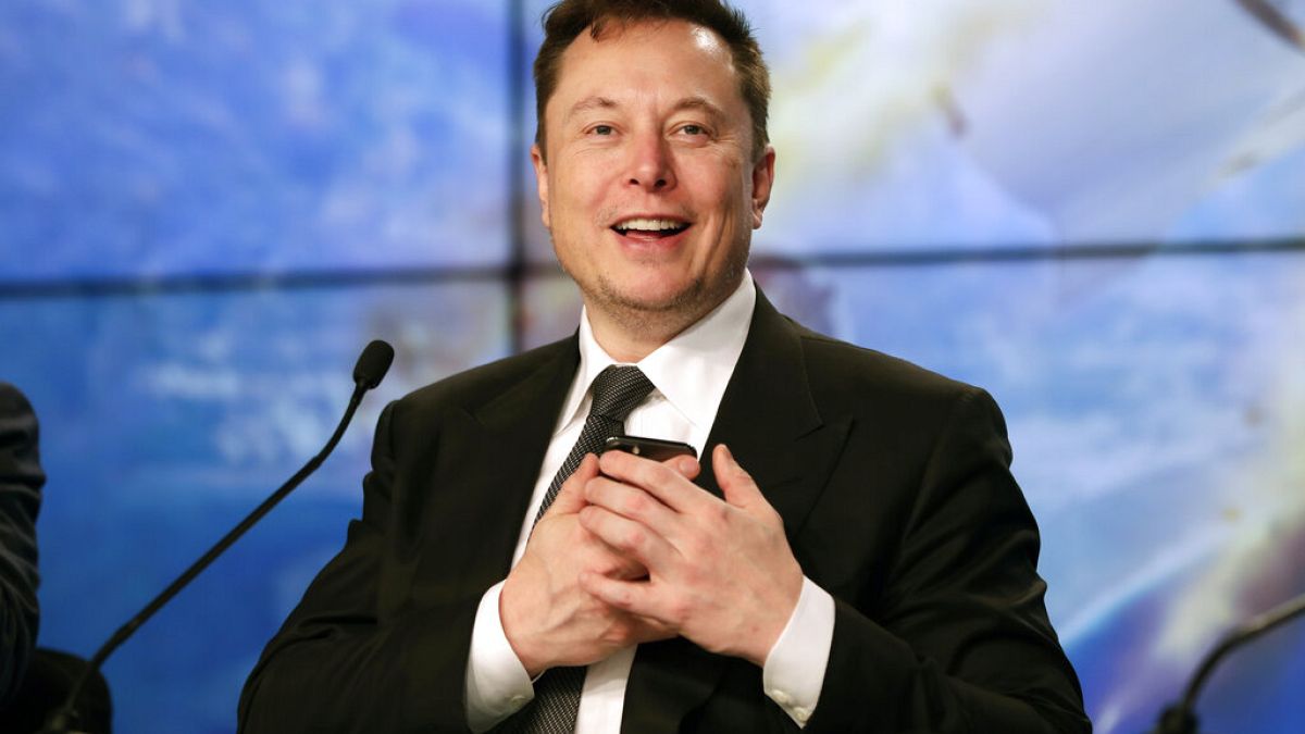 Elon Musk, satın almak istediği Twitter'ın yönetim kurulu ile masaya oturdu