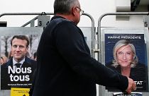 Emmanuel Macron affronterà Marine Le Pen il 24 aprile.