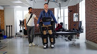 Kevin Piette uses Wandercraft's exoskeleton 