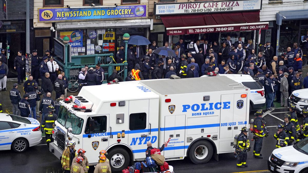Η αστυνομία στο σημείο της επίθεσης στο Μπρούκλιν
