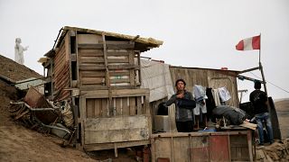 Behausung Marke Eigenbau in der peruanischen Hauptstadt Lima