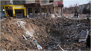 موقع انفجار في شارع ميرا (شارع السلام) في ماريوبول، أوكرانيا، 13 مارس 2022