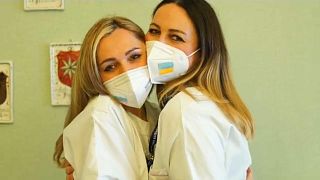 Украинка Ирина и русская Альбина работают медсестрами в Риме