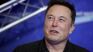 Imagen de archivo de Elon Musk en la Elon Musk, consejero delegado de Tesla y SpaceX, llega a la alfombra roja del premio Axel Springer en Berlín 
