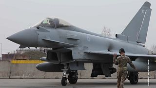 Un avion de combat sur la base aérienne roumaine de Mihail Kogalniceanu
