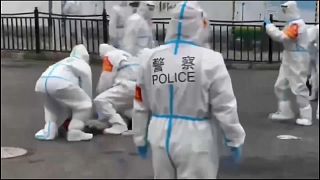 Die Polizei nimmt in Schanghai eine Person in Gewahrsam
