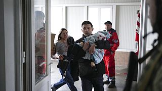 Nem sikerült megmenteni az orosz erők által megsebesített 18 hónapos baba életét