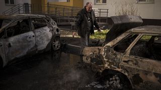 سيارات مدمرة في شوارع خاركيف