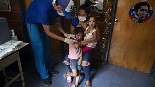 Εμβολιασμοί παιδιών κατά της ηπατίτιδας στη Βενεζουέλα