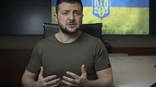Image extraite d'une vidéo fournie par la présidence ukrainienne. Volodymyr Zelenskyy s'exprime depuis Kiev, vendredi 15 avril 2022.