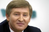 Ukrayna'nın en zengin iş insanı Rinat Akhmetov, Mariupol'ü yeniden inşa sözü verdi