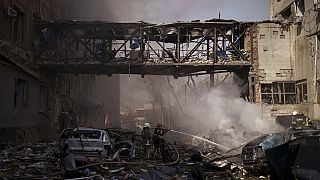 Folgen eines Luftangriffs in Charkiw