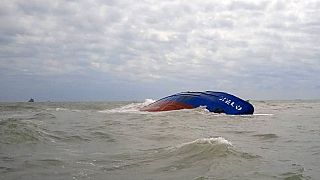 Tunisia: Navy divers reach shipwreck site