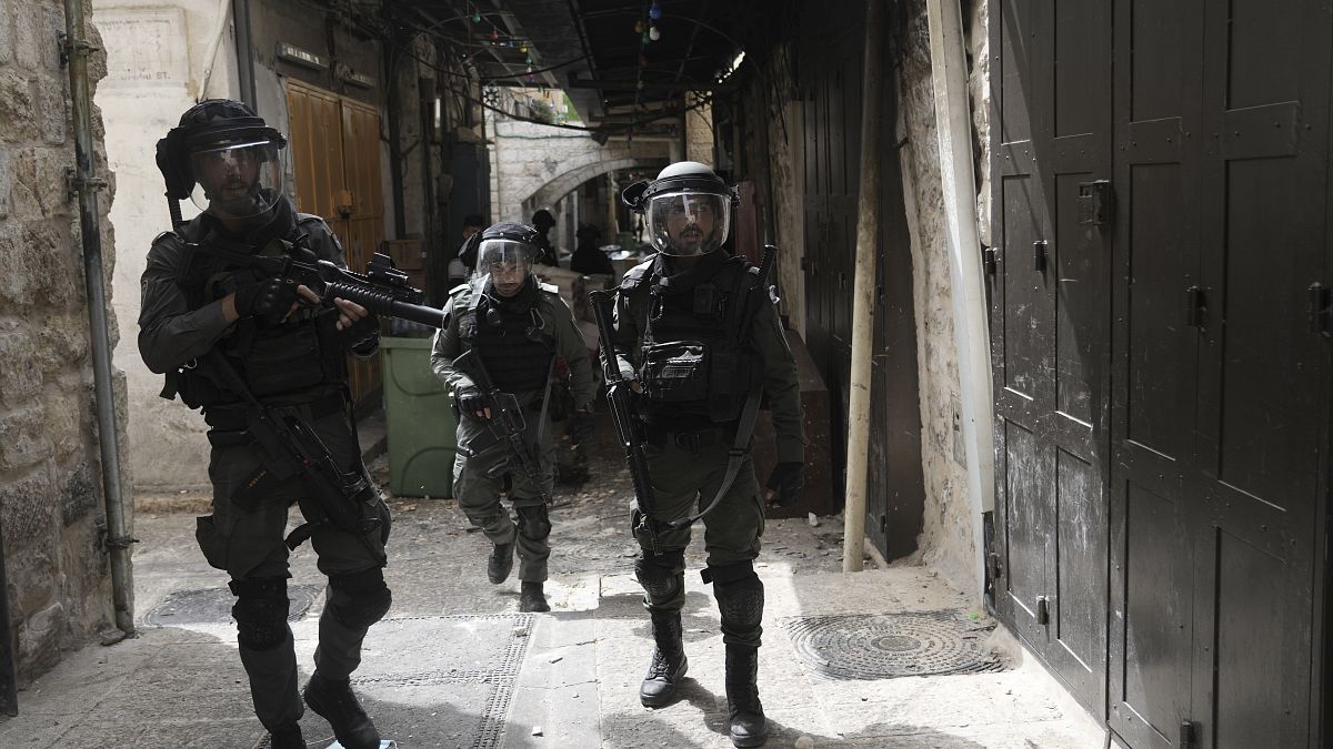 Израильская полиция в Старом Городе, Иерусалим, 17 апреля 2022