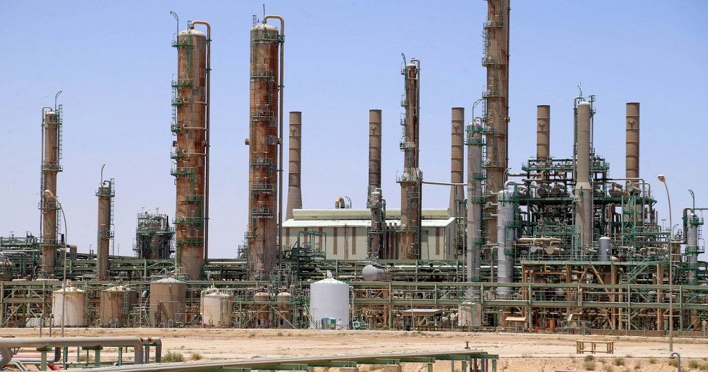 Libya suspends production at largest oilfield