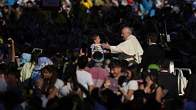 البابا فرانسيس يلتقي بأطفال إيطاليين