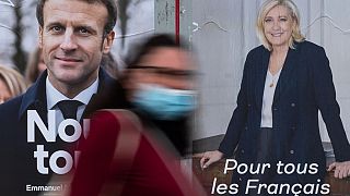 Carteles electorales de Emmanuel Macron y Marine Le Pen de las elecciones francesas de 2022