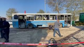 Το λεωφορείο μετά τη φονική έκρηξη