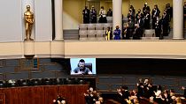 نمایندگان مجلس فنلاند پس از حمله نظامی روسیه به اوکراین برای عضویت در ناتو ترغیب شده‌اند