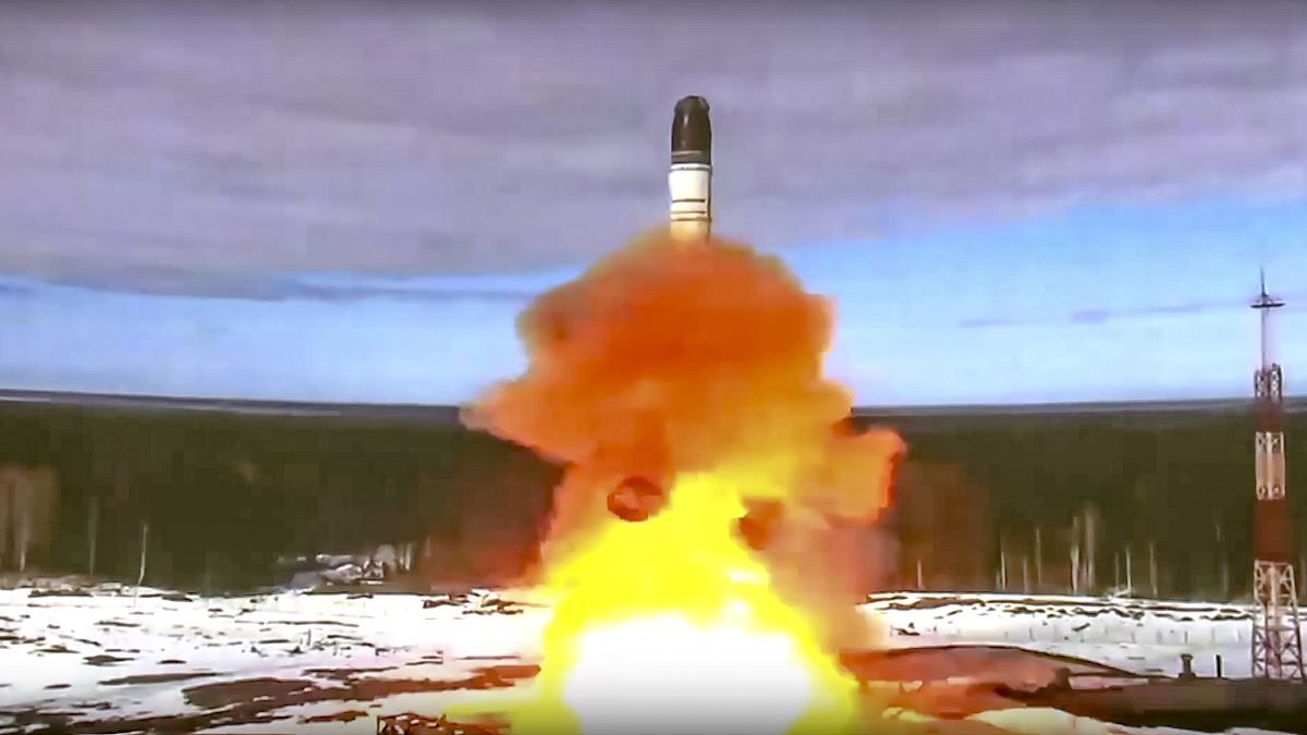  صاروخ بالستي عابر للقارّات من طراز "سارمات"
