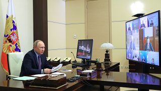 Президент РФ Владимир Путин считает, что страна выдержала беспрецедентное давление санкциями со стороны Запада
