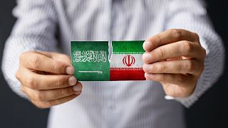 پرچم‌های ایران و عربستان